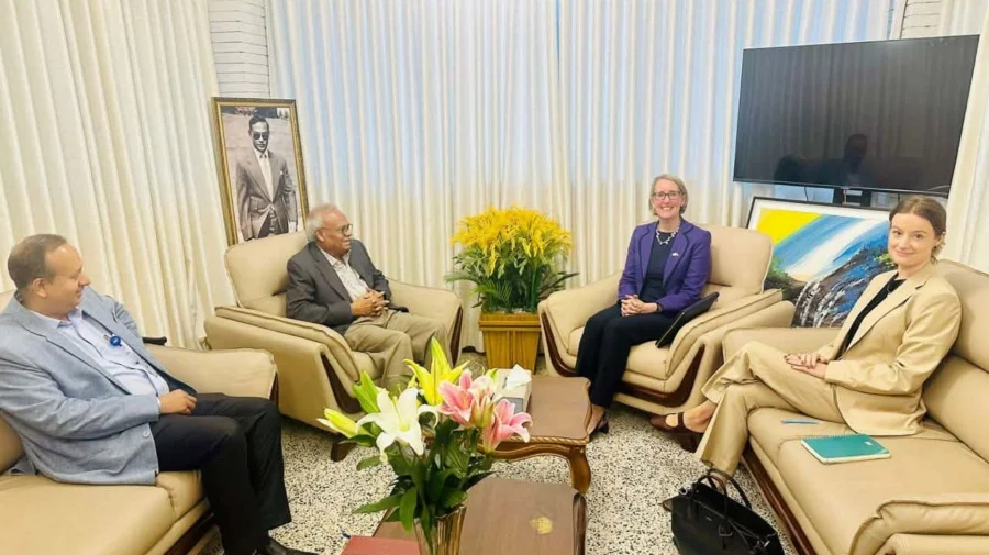 রুহুল কবির রিজভীর সঙ্গে ব্রিটিশ হাইকমিশনারের সৌজন্য সাক্ষাৎ